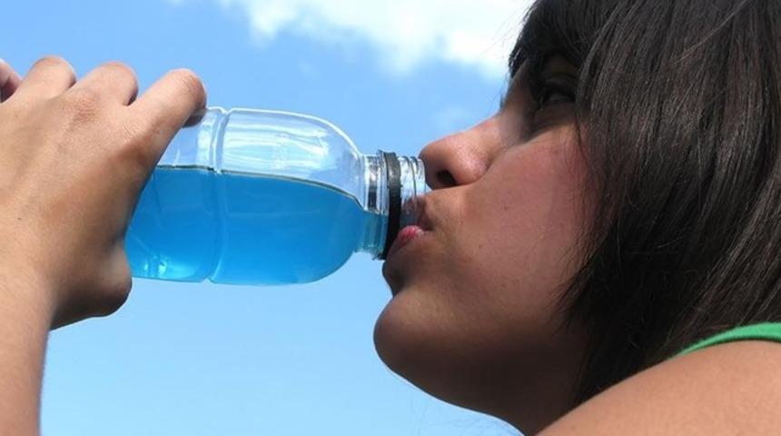 Enerji i&ccedil;ecekleri okullarda ve hastanelerde neden yasaklandı?