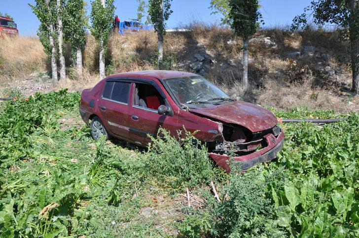 Amasya’da otomobilin tarlaya devrilmesi sonucu 2 kişi yaralandı G2