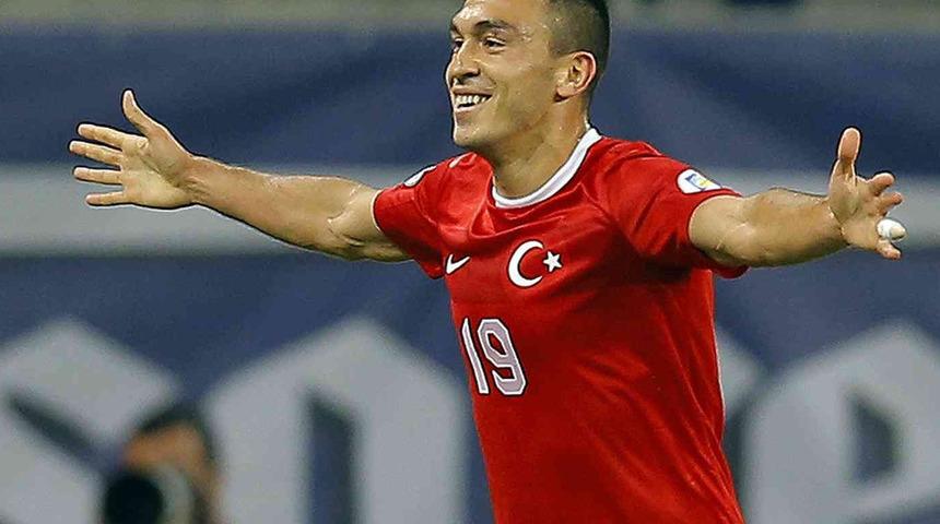 Mevlüt Erdinç futbola veda etti