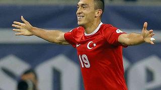 Mevlüt Erdinç futbola veda etti