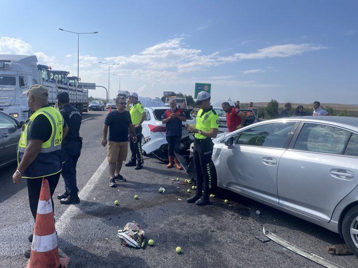 Anadolu Otoyolu'nun Bolu kesiminde zincirleme trafik kazasında 8 kişi yaralandı G5