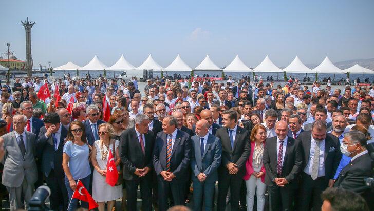 CHP'li Torun ve Öztunç, İzmir'de partilerinin Zafer Bayramı etkinliğine katıldı G2