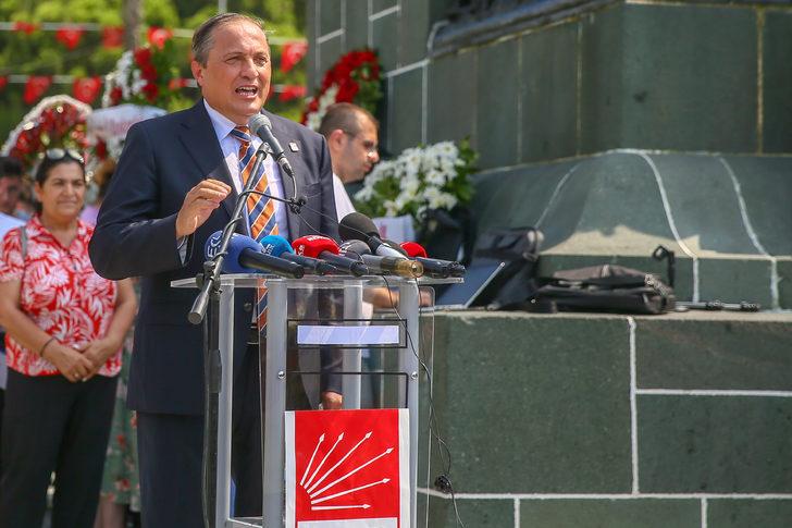 CHP'li Torun ve Öztunç, İzmir'de partilerinin Zafer Bayramı etkinliğine katıldı G4