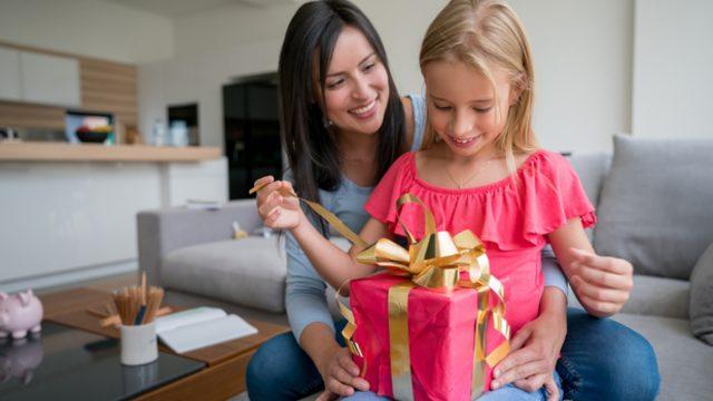 Okula dönüşte çocuklarınızı çok sevindirecek harika hediye önerileri