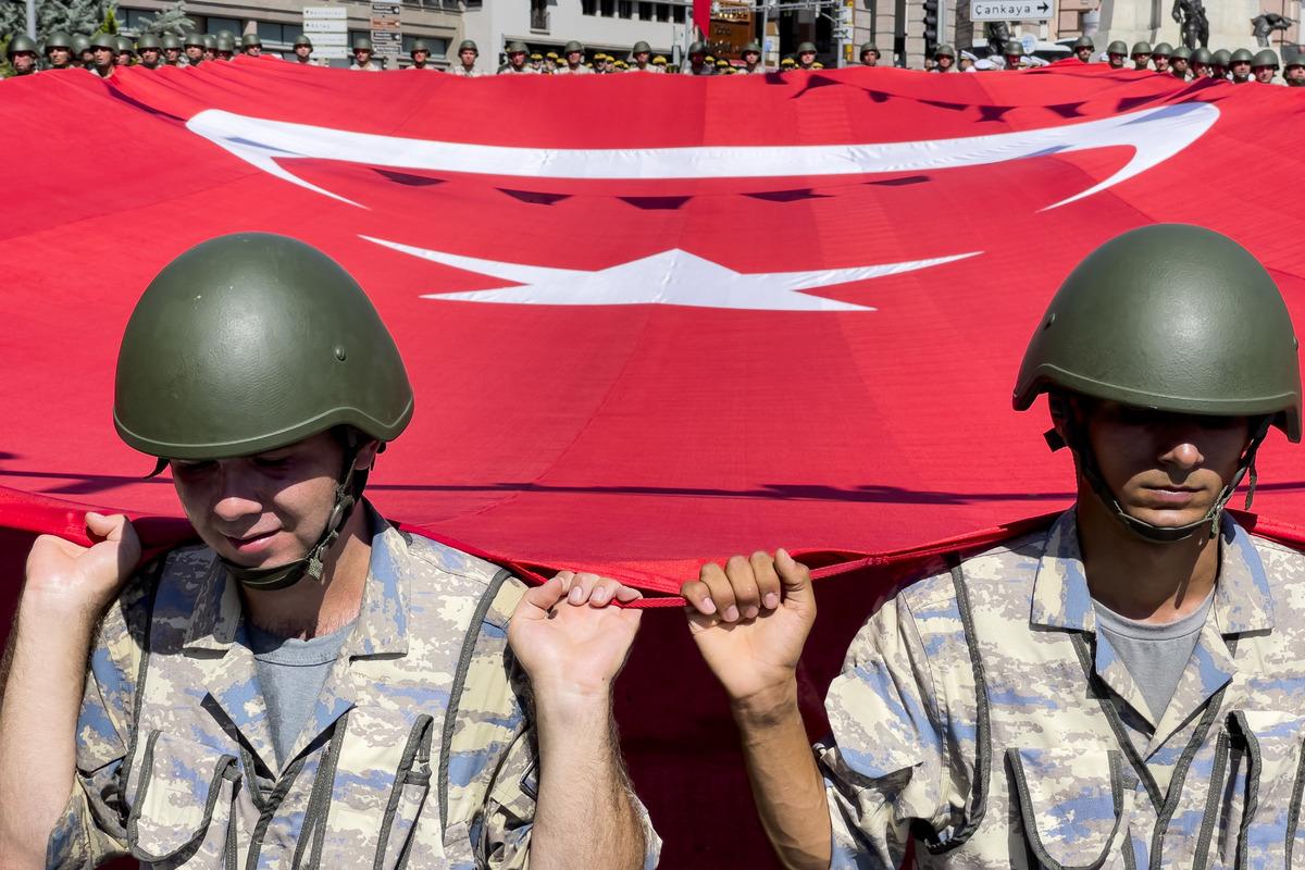 Başkentte 30 Ağustos Zafer Bayramı kapsamında resmi ge&ccedil;it t&ouml;reni d&uuml;zenlendi