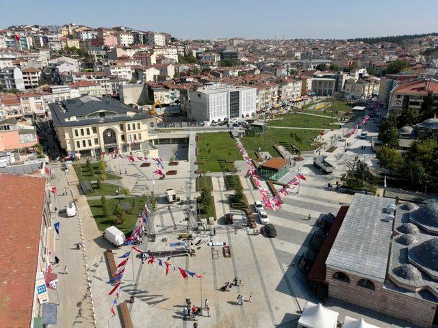 Üsküdar Mimar Sinan Meydanı ve Zemin Altı Otoparkı törenle açıldı