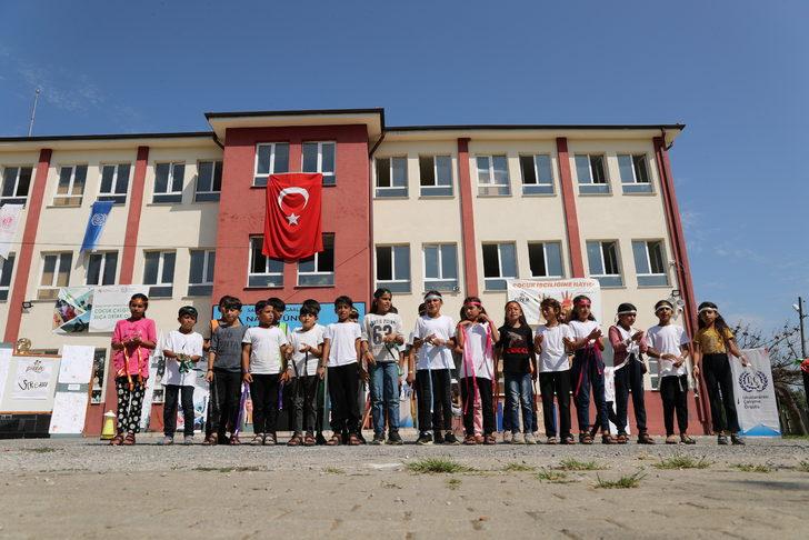 Sakarya'da mevsimlik tarım işçilerinin çocukları için mezuniyet programı düzenlendi G3