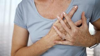 O belirtiler 'sessiz' kalp krizinin habercisi olabilir! Yorgunluk ve uyku bozukluğu varsa dikkat