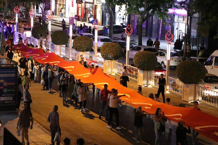 Niğde'de 30 Ağustos Zafer Bayramı'nda fener alayı düzenlendi G2