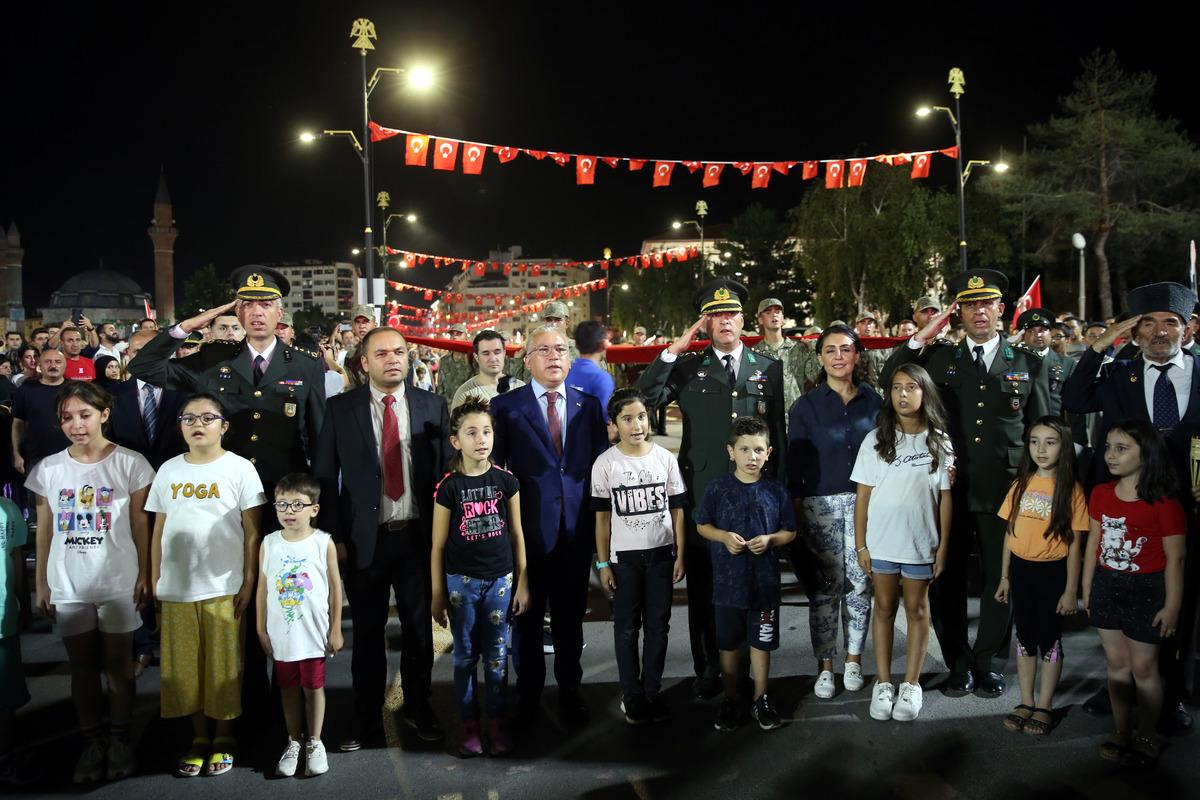 Sivas'ta fener alayı d&uuml;zenlendi