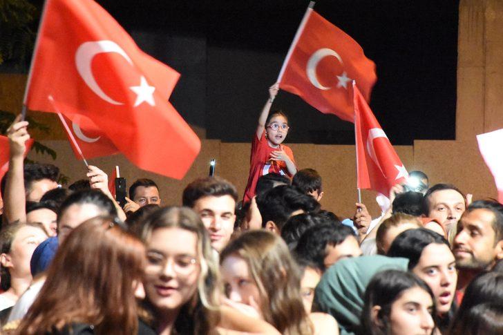 Bilecik'te fener alayı düzenlendi G4