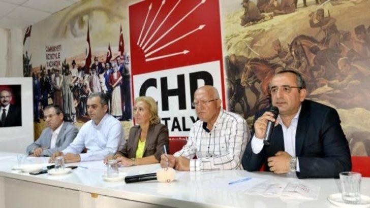 CHP milletvekilleri: Davutoğlu görevi iade etmeli