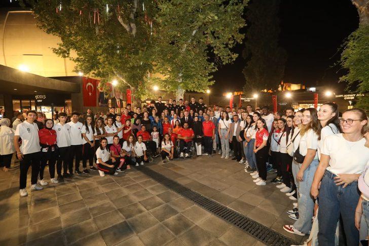 Gaziantep, Kilis, Adıyaman ve Kahramanmaraş'ta 30 Ağustos Zafer Bayramı dolayısıyla resepsiyon verildi G3