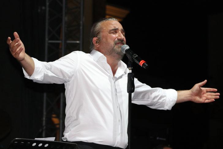 Volkan Konak, Manisa'da konser verdi G3