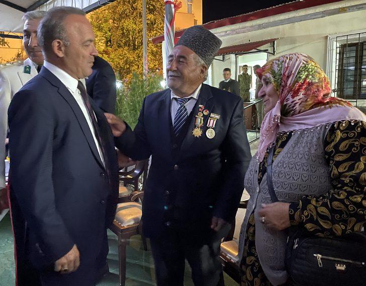 Ardahan Valisi Öner, 30 Ağustos Zafer Bayramı'nı şehit yakınları ve gazilerle kutladı G4