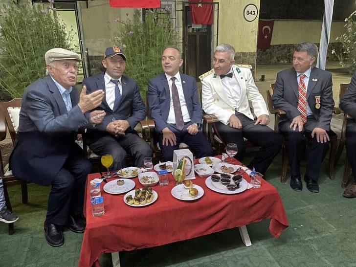 Ardahan Valisi Öner, 30 Ağustos Zafer Bayramı'nı şehit yakınları ve gazilerle kutladı G5