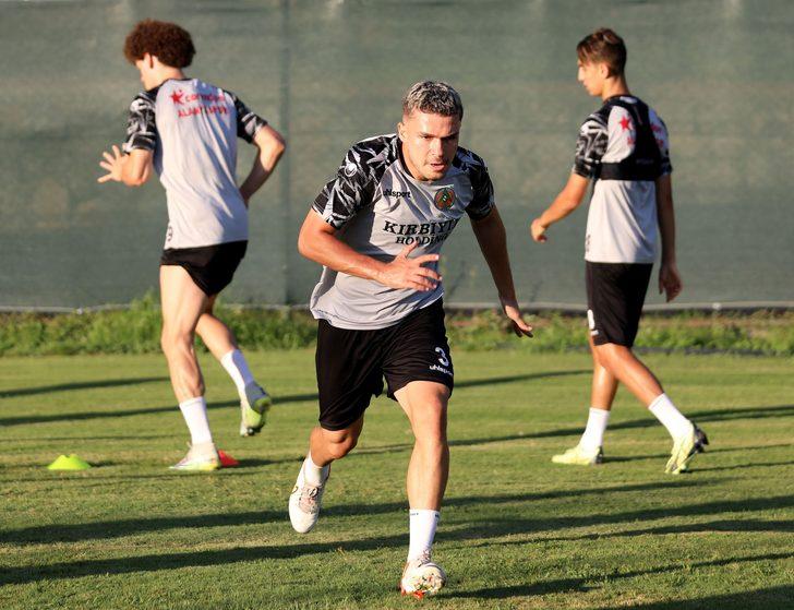 Alanyaspor, Başakşehir maçı hazırlıklarına başladı G1