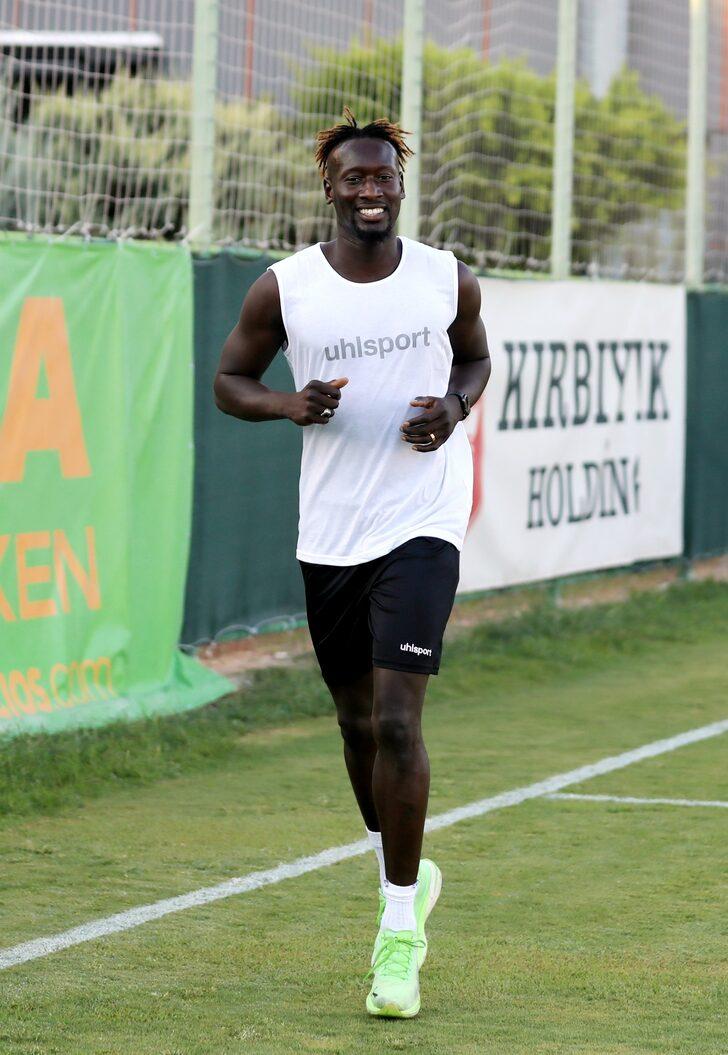 Alanyaspor, Başakşehir maçı hazırlıklarına başladı G4