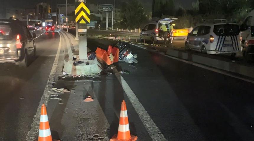 Küçükçekmece'de feci kaza! Motorlu kurye refüje çarparak hayatını kaybetti