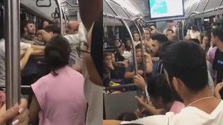 Halk otobüsünde korku dolu anlar! Tekme ve tokatlarla birbirlerine girdiler