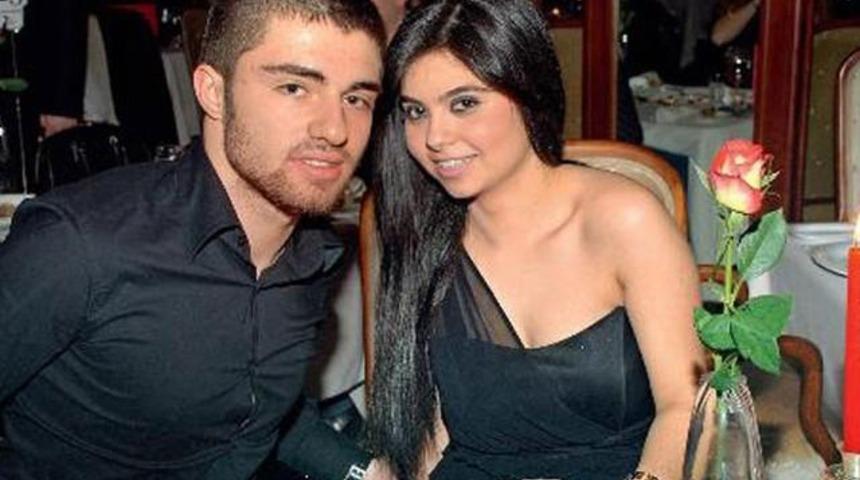 M&uuml;nevver Karabulut'un &Ouml;ld&uuml;r&uuml;ld&uuml;ğ&uuml; G&uuml;n Evde Bulunan Servet Değerindeki Para Feto'nun'mu?