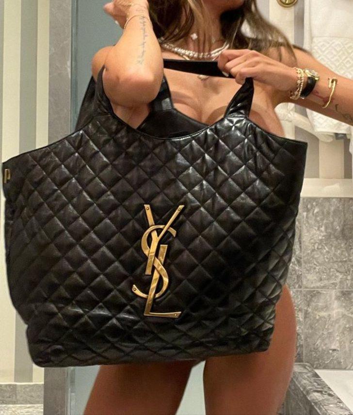 Eski yetişkin film yıldızı Mia Khalifa New York sıcaklarına dayanamadı! Tamamen çıplak kaldı, çantasıyla gizledi G2