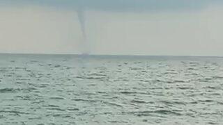 Meteoroloji ve AFAD uyarmıştı! İstanbul'da hortum çıktı