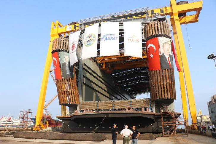 Dünyada kendi sınıfında tek olan denizaltı havuzu Yalova'da suya indirildi G4