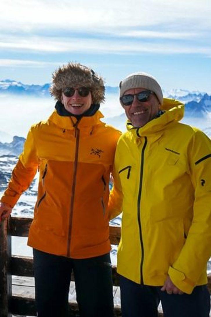 Aralarında 37 yıllık yaş farkı bulunan çift ilişkilerini yıllarca sakladı! Amcası olarak tanıttı ama gerçek bambaşka çıktı G5