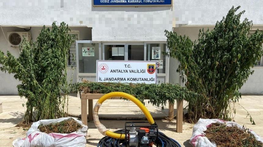 Antalya'daki uyuşturucu operasyonunda 2 zanlı yakalandı