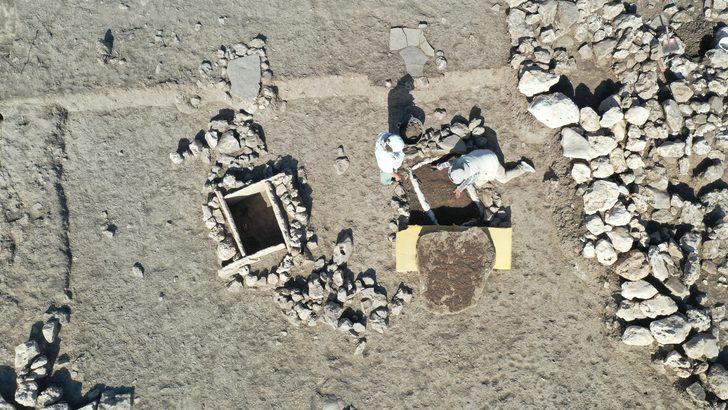 Uygarlık tarihine ışık tutan Çayönü'nde sandık tipi 3 yeni mezar daha bulundu G2