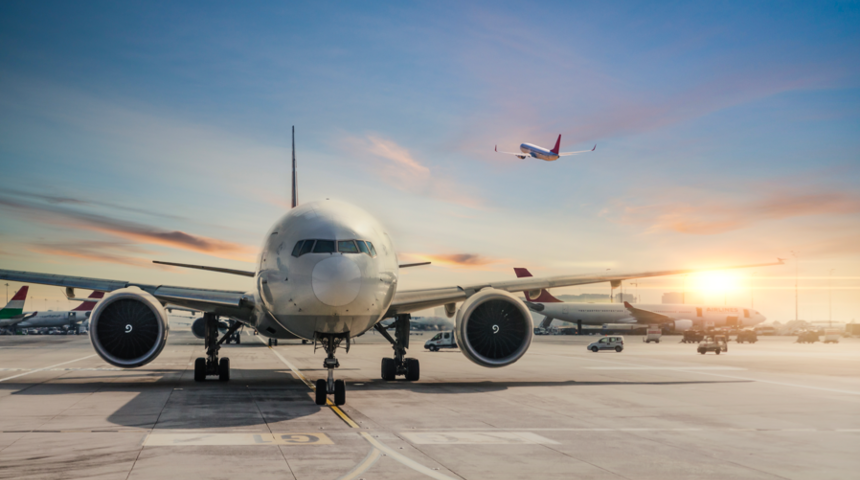 Yolcu uçağında garip anlar! Diğer yolculara çıplak fotoğraflarını yolladı, pilot dayanamadı anons yaptı