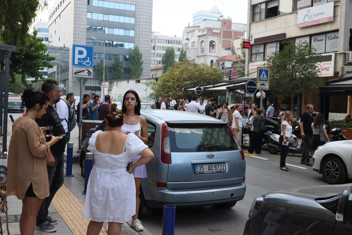 Ege Denizi'nde 5,1 b&uuml;y&uuml;kl&uuml;ğ&uuml;nde deprem