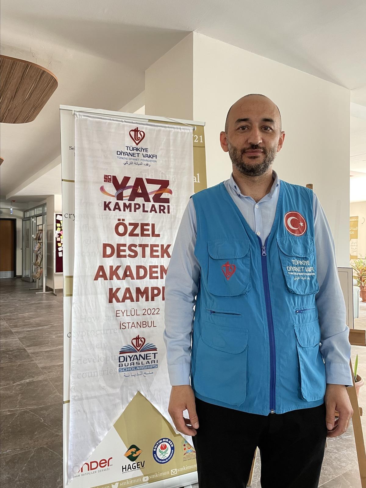 TDV'nin &Ouml;zel Destek Akademi Yaz Kampı seminerlerle başladı