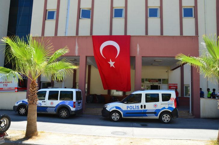 Antalya'da hastane acil servisinde çıkan bıçaklı kavgada 4 kişi yaralandı G3