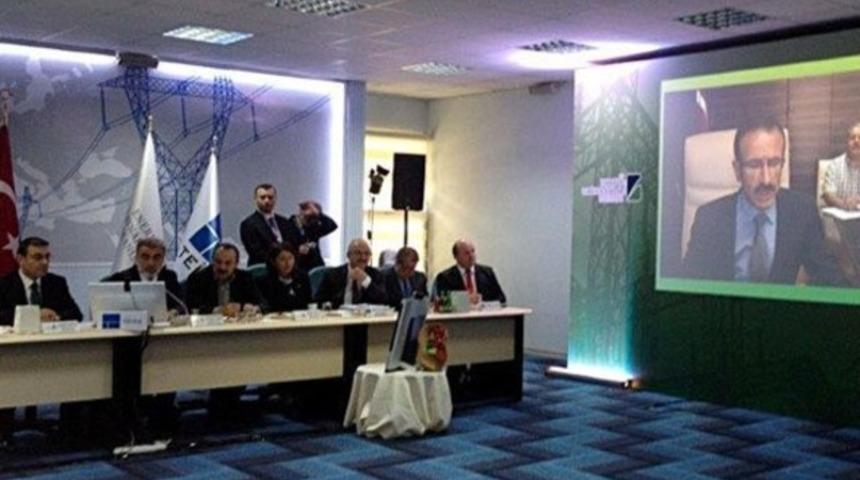  Bakanı Yıldız elektrik iletim ve dağıtım durumunu takip ediyor