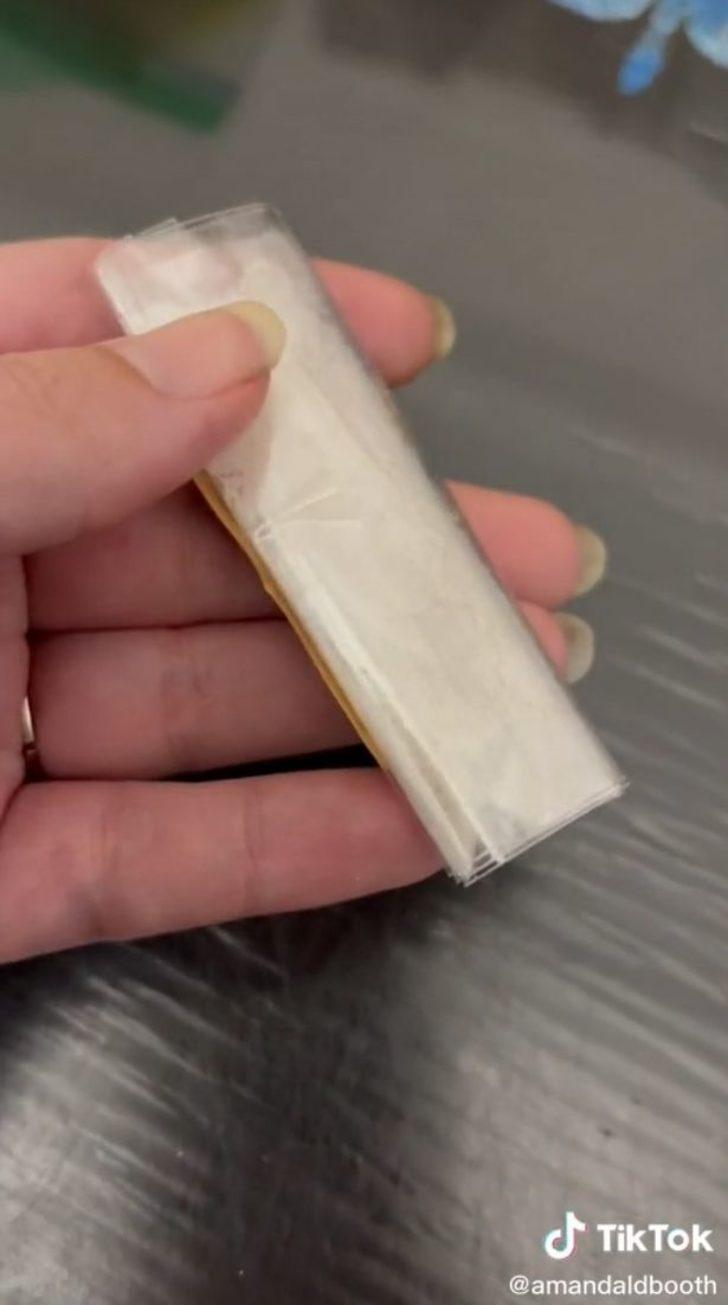 TikTok’ta adım hızla popüler oldu! Gönderilen spermlerden aksesuar yaparak servet kazanıyor G3