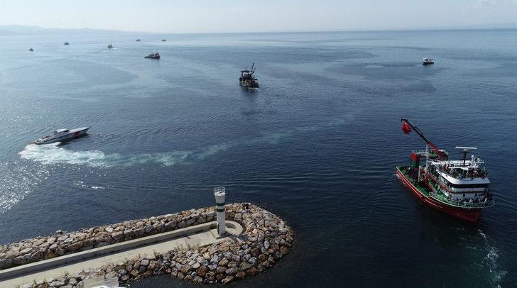 Çanakkale'de yeni av sezonuna girmeye hazırlanan balıkçılar törenle uğurlandı G2