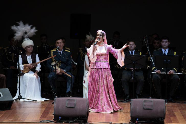 Milli Savunma Bakanı Akar ve konuk bakanlar "Siperden Sahneye Müzik" etkinliğine katıldı G5