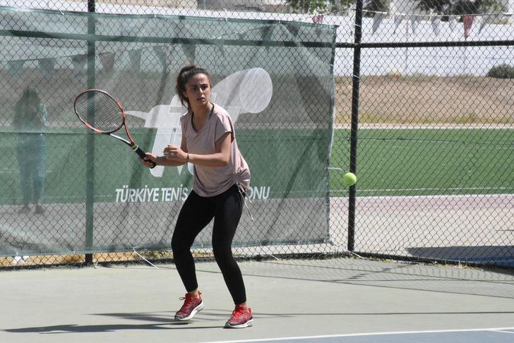 Şırnak'ta Tenis Doğu ve Güneydoğu Anadolu Takım Şampiyonası sona erdi G2