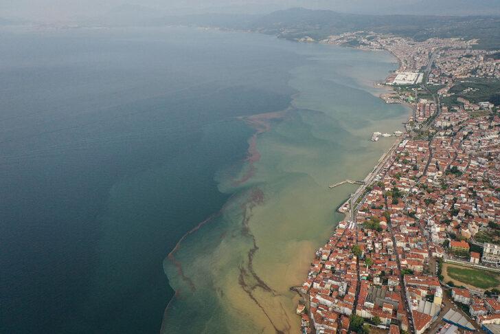 Bursa'da şiddetli yağışın ardından denizin rengi değişti G4