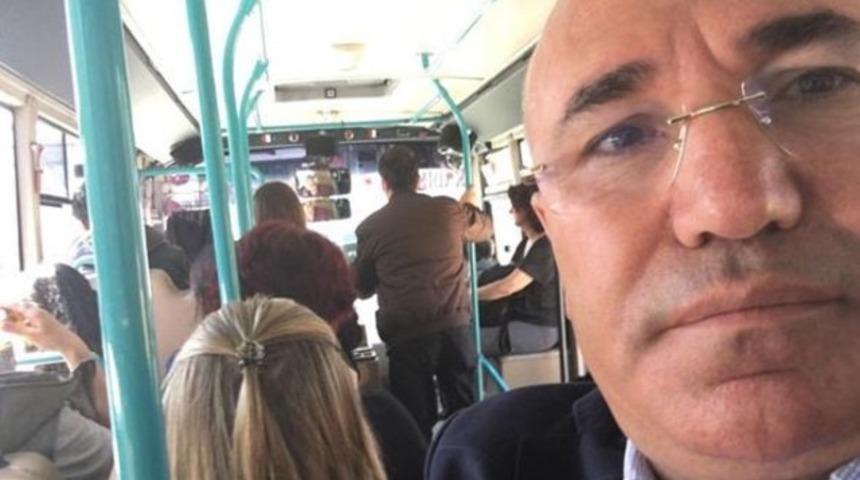 CHP'li Tanal minibüste selfie yapıp paylaştı