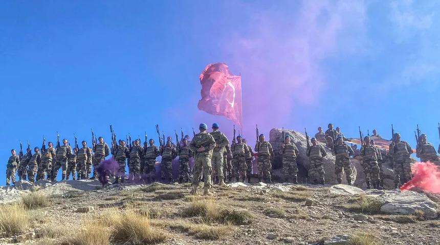 NATO, Yunanistan'ın tepkisinin ardından 30 Ağustos Zafer Bayramı kutlama mesajını sildi