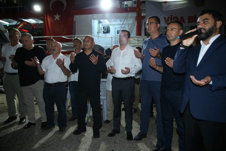 Ordu'da mavi sulara törenle uğurlanan balıkçılar palamuttan umutlu G1
