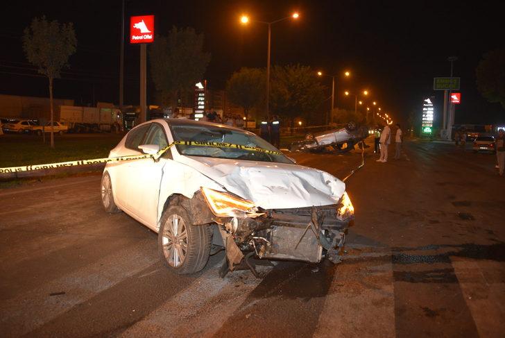 Şanlıurfa'da 2 otomobilin çarpıştığı kazada 1 kişi öldü, 4 kişi yaralandı G5