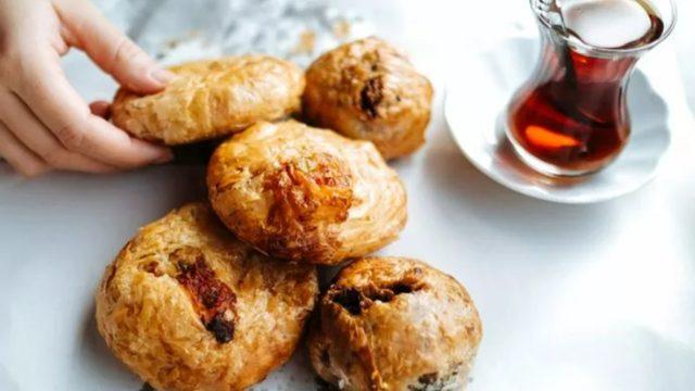 Kahvaltıya hazır: İzmir boyoz tarifi! Boyoz nasıl yapılır? Hangi malzemeler kullanılır?