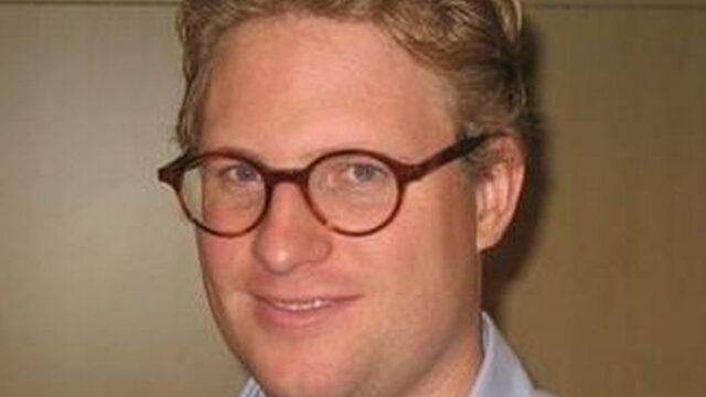 Pes dedirtti! Balayından dönüş yolunda taciz skandalı