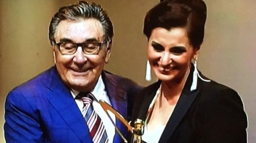 Aydın Doğan'dan Hande Fırat'a '15 Temmuz' s&ouml;z&uuml;: Sana d&uuml;ğ&uuml;n yaparım