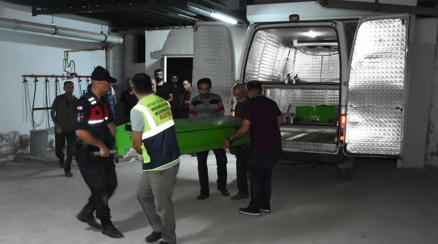 Sinop'ta devrilen traktörün altında kalan orman işçisi öldü