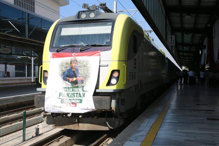 Pakistan'a yardım malzemesi taşıyan "İyilik Treni"nin ikincisi uğurlandı G4